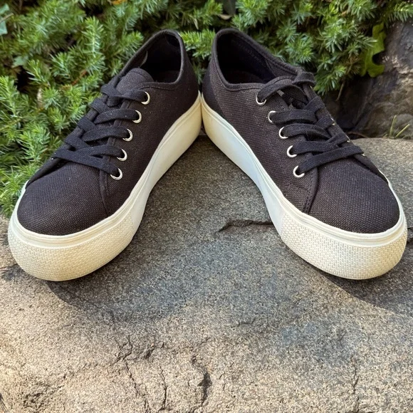STEVE MADDEN BLACK ELORE PLATFORM CANVAS SNEAKERS - 7 🖤👟 - Picture 7 of 12